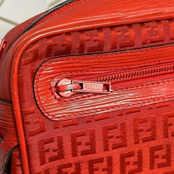 💯Authentic Fendi Crossbody Bag🍀